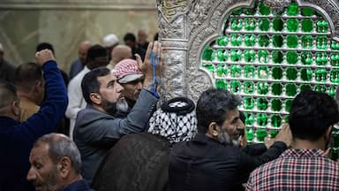 35 مورد از آداب زیارت امام حسین (ع) | طبق مفاتیح الجنان + آداب زیارت برای اولین بار